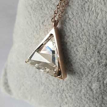 Preview: FKE 0015 - Kette aus Edelstahl mit Anhänger "Dreieck" in rosegoldfarben