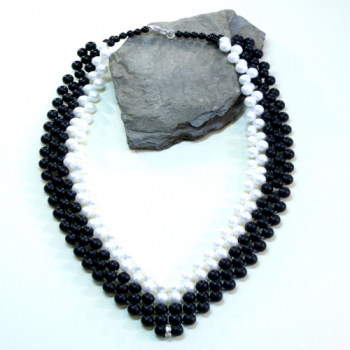 FT 0017 - Spitzencollier in Schwarz-Weiß