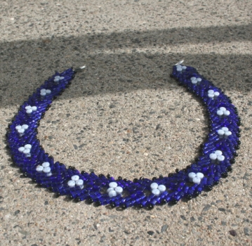 SQ 0009 - Bastelset Kette Pellets & Cubes in Blau-Grau