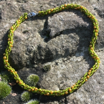 ST 0021 - Kette in Grün/Gold