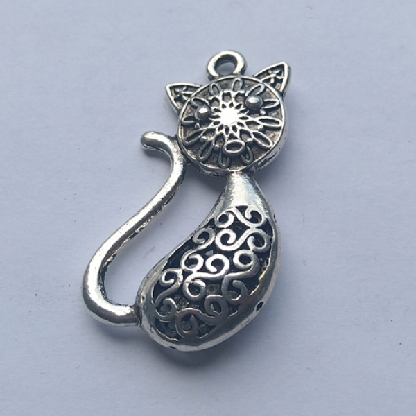 AH 0273 - Anhänger "Schmusekatze", silberfarben