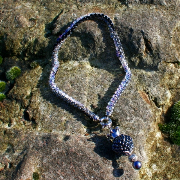 A_DB 0006 - Bastelset Kette mit Kugel aus Twin Beads in Grau-Schwarz-Kristall (Anleitung)