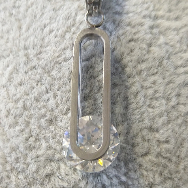 FKE 0004 - Kette aus Edelstahl mit Anhänger "Zirkoniaklammer"