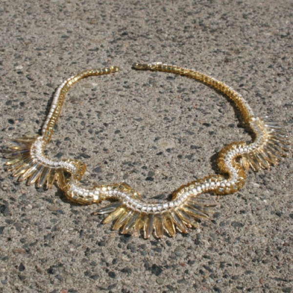 A_HB 0030 - Bastelset Herringbone-Collier mit Würfeln & Thorns in Topas (Anleitung)