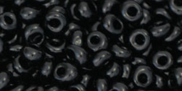 TM-3-49 - Toho Magatama 3mm, Opaque Jet