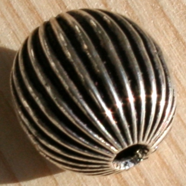 P 0100 - Kunststoffperle "Rille"