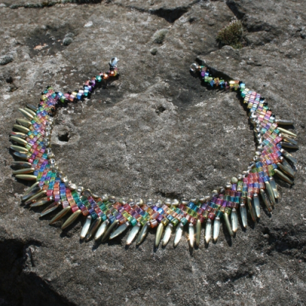 SQ 0005 - Bastelset "Kette "Cubes" in Bunt in diagonalem Square Stitch"