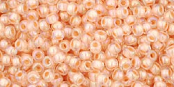 TR-11-794- Toho Rocailles 11/0, 2,2 mm, Inside-Color Rainbow Crystal/Apricot Lined