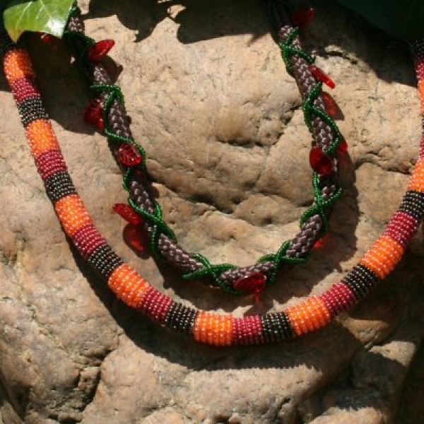 A_WT 0006 - 2er-Set Ketten in afrikanischer Wickeltechnik (Anleitung)